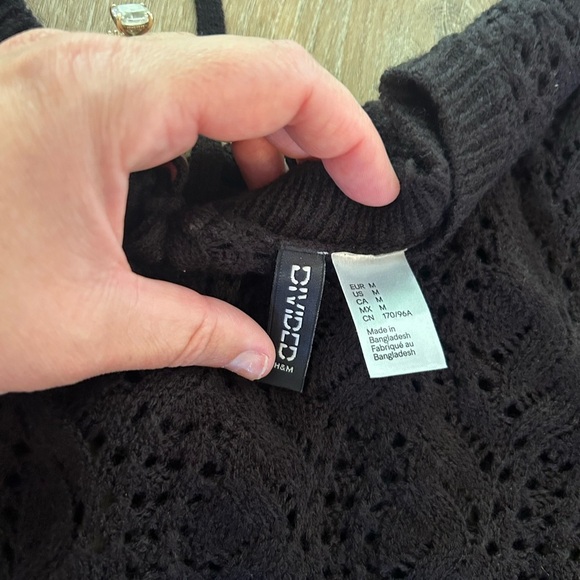 H&M crochet knit blouse - Picture 5 of 6